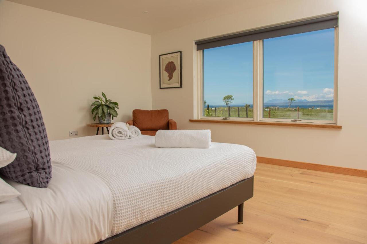 Вилла Litua Luxury Self-Catering With Stunning Sea Views Арисаиг Экстерьер фото