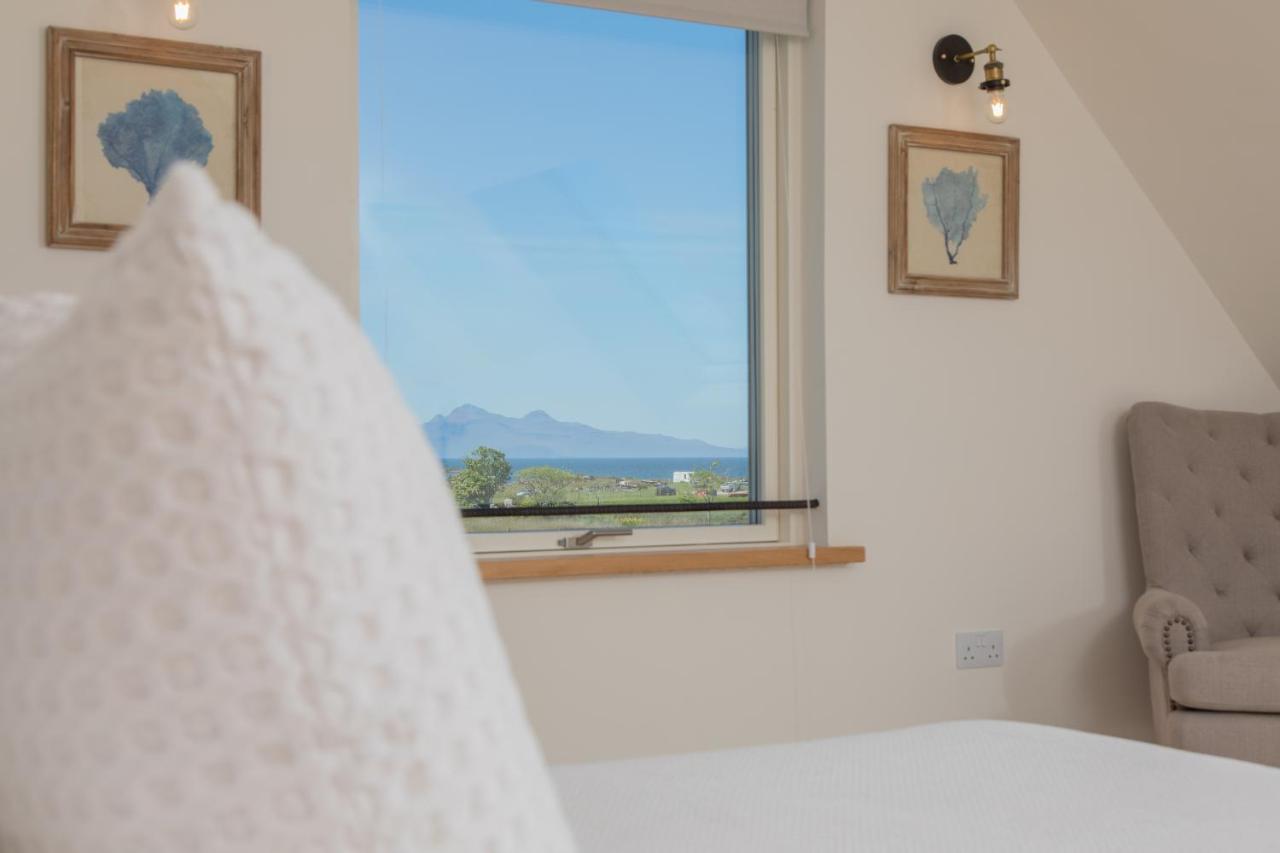 Вилла Litua Luxury Self-Catering With Stunning Sea Views Арисаиг Экстерьер фото