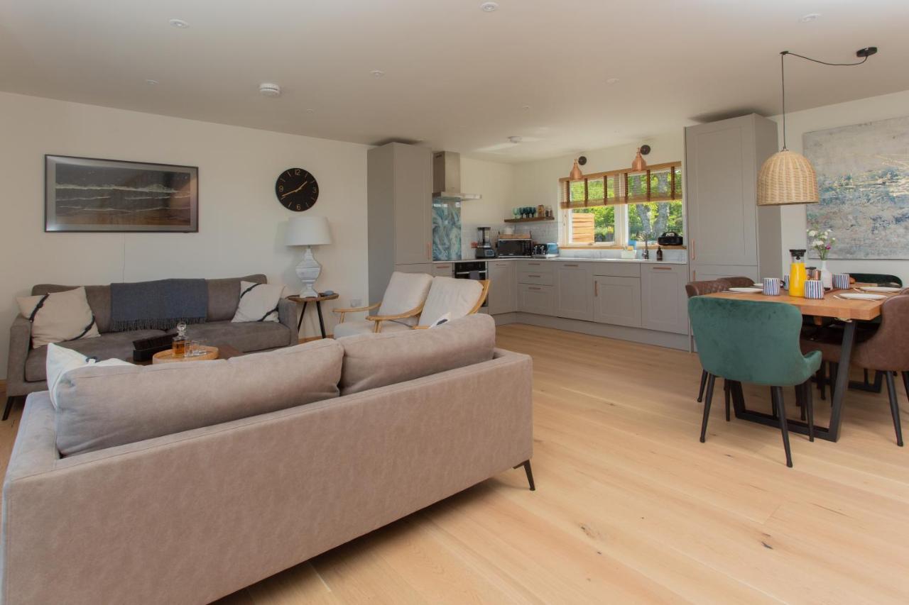Вилла Litua Luxury Self-Catering With Stunning Sea Views Арисаиг Экстерьер фото