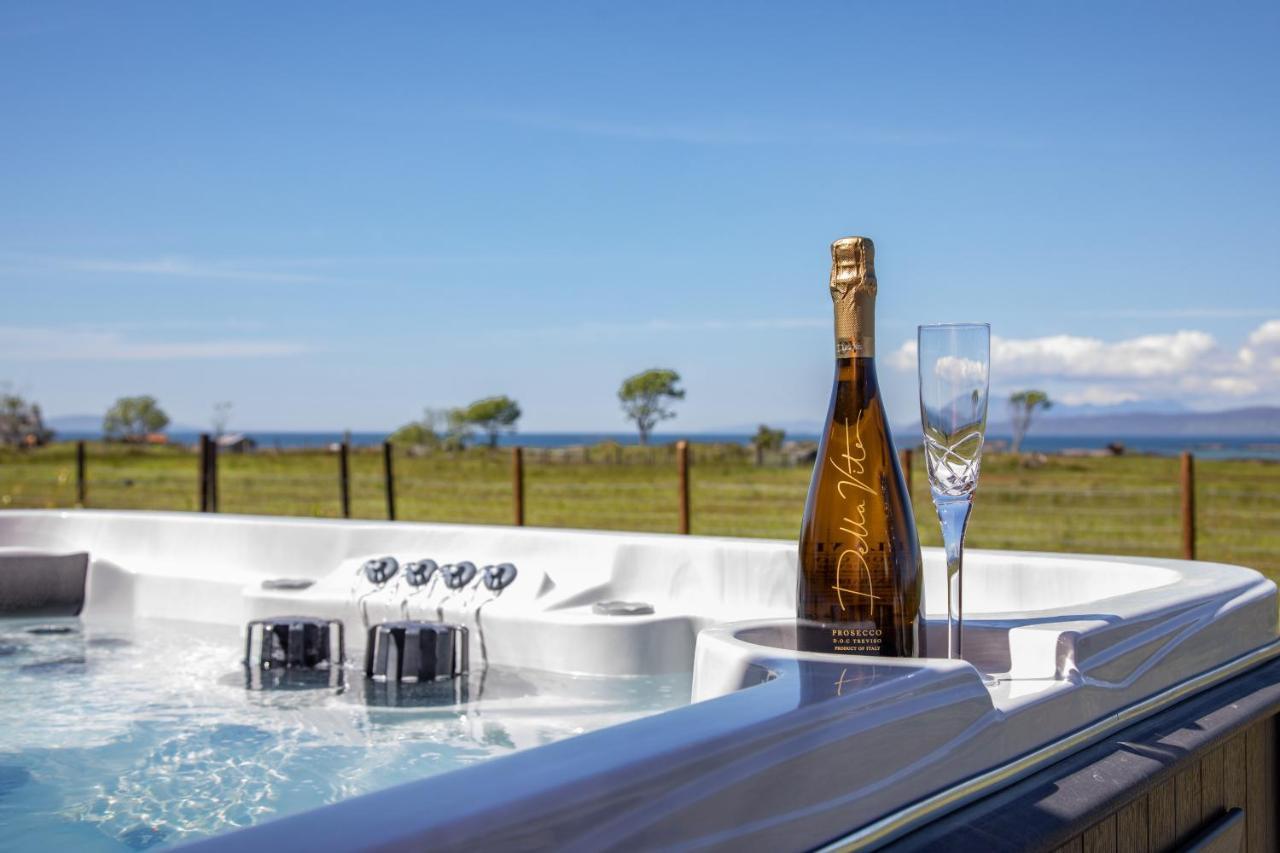 Вилла Litua Luxury Self-Catering With Stunning Sea Views Арисаиг Экстерьер фото